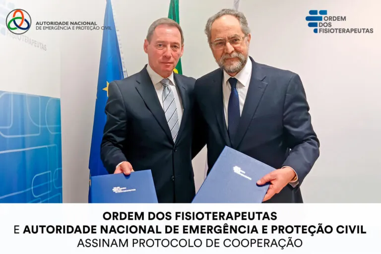 Momento da assinatura do protocolo de cooperação entre a Ordem dos Fisioterapeutas e a ANEPC