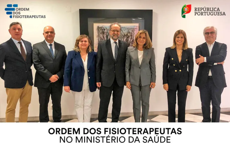 António Lopes em reunião com a Ministra da Saúde acompanhado de membros da Ordem